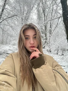 1Kellynaive Winter ❄️ 사진 2