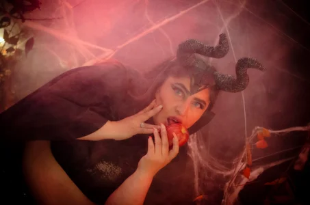 Keyla01_ kullanıcısının HALLOWEEN PHOTO SESSION albümü -  4 fotoğraf