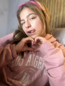 Kitten_Cam Come enjoy tonight with me 💕🌙 Εικόνα 2