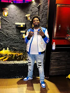 bbcuncut10 Public Foto 2