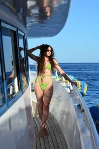 BabyFlowerr girl in green Poză 2