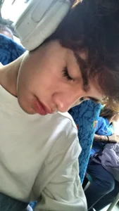 I need love de Jacobelord  2 Imagens