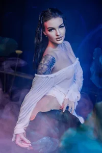 Annaa_Banana I'm a swan Pic 2