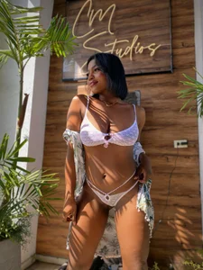 SavannahStorm Tropical girl 🍃🌼 Immagine  5