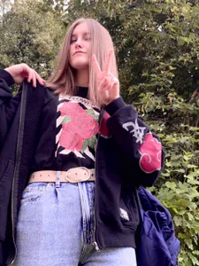 Julia_Charm Public Poză 5