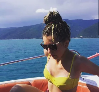 Zdjęcia KristineValbuena Public:  5