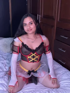 emmars_ Queen of Hearts Pic 3