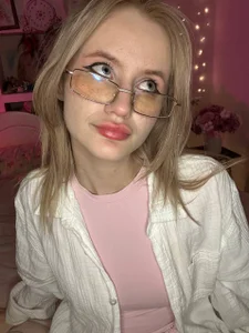 Just me<3 de MelissaZaria  Imagens