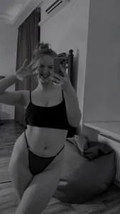 LylaYeessのPublicの 5枚の写真