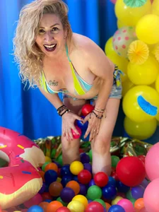 LilyQueen_cg Public Pic 2