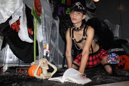 Zdjęcia LiamHeatx The Witch Who Will Enchant You:  4