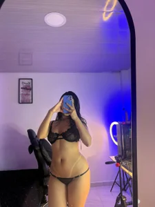 Violet_Blazee Public 사진 6