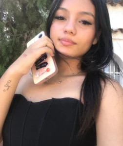 Miah🫦 de MiahRosse  2 Imagens