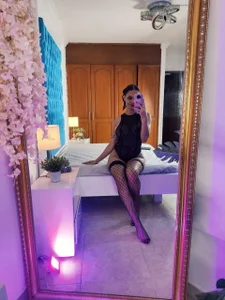 ZoeSanthanna_ mesh 圖片 2