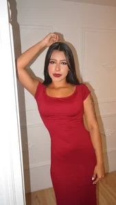 CaterinaRomano Lady in red ✨ Pic 3