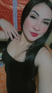 Emy_cuteeのABOUT ME :)の 2枚の写真