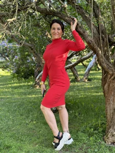 Red dress de ZhenjaPoledance  3 Imagens