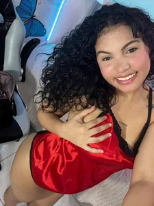 valeria_martinez19 red hot ❤️🥵 Pic