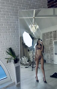 Public od yourselenas  5 snímek