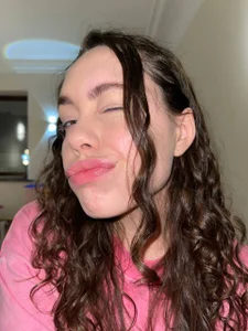 Monroe_Linger Public Pic 3