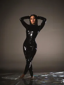 your_khloe1: 🐈‍⬛🖤 ( 2 фото)