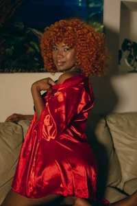 Sensuality has a color: black🖤 de ebony_hot1  3 photos