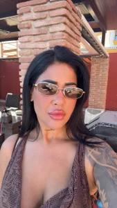 Alma69sc I’m back to be your favorite distraction again. 😈 Billede 4