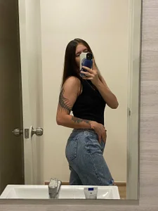 Sabrina_shells Public 사진 4