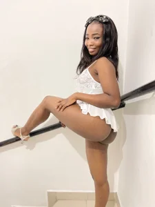 GabyyJones My Favorite Color Pic 3