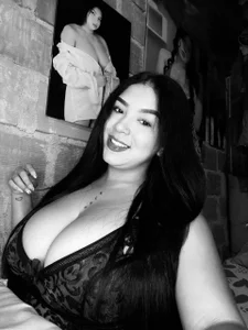 scarlet_boobs01 Public Pic 4