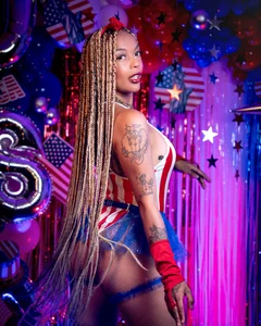 Kenya_carper Happy 4th of July 🎉🗽🎉 Pic 2