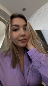 Tonya__Thompson Public Foto 4