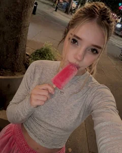 LunaHoke Public Pic 5