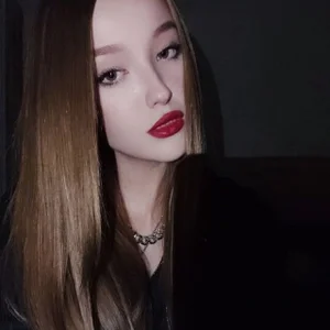 Zdjęcia Qeeeunn Public:  2