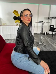 Elaanna_01 More of your QUEEN😈 Pic 5