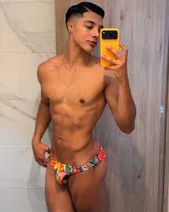 Troye_Williams 😜 . fénykép