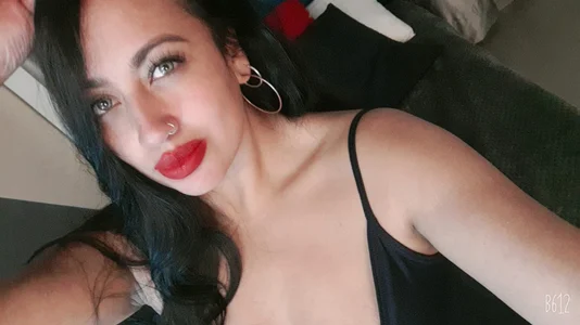 Zdjęcia _ruby_manrique_ your feminine and dominant love 🤤🔥: 
