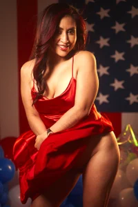 MonicaMoret The wonderful July 4 사진 3