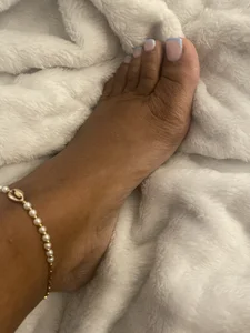 BabyFannyxx Feet 🦶🏽 Pic
