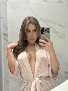 AshleyRoyse 💕 Billede 3