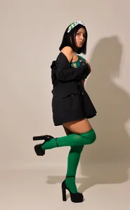 nicol_f Green and naughty 🍀 Foto