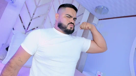 MichaelBear_ BEAR WEARS WHITE 🐻🤍 Pic 5