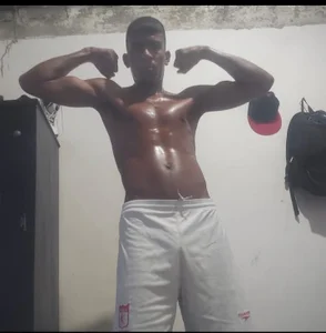 Axel_hunter15 I'm sexy? 🔥 Pic