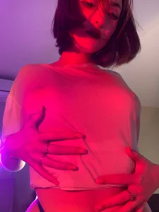 Mine_Dollの💜Neon Vibe💜の枚の写真