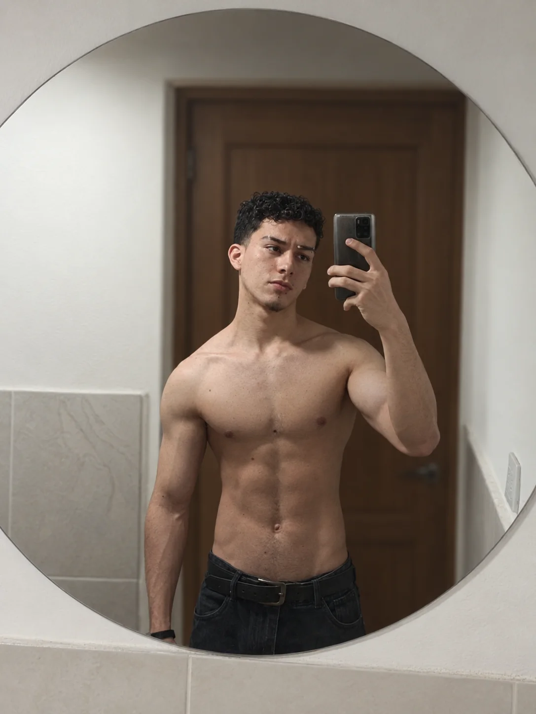 صور ryan_cum18 الرائجة  9007
