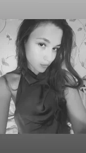 HalleyMedez a little moments Kuva
