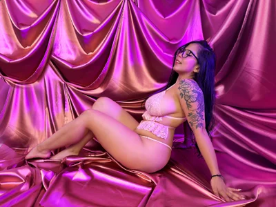 Casey_Walker Laced in Love & Lust 🎀 รูป  4