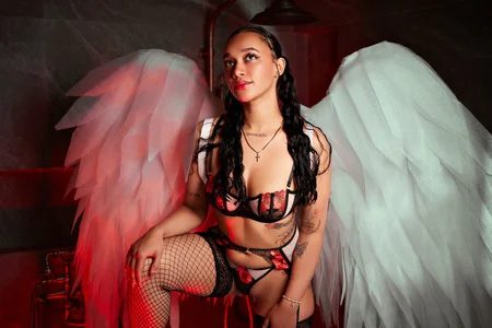 coraline_vera 💎 Foto 6