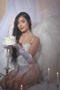 alizza_ Birthday girl🤍🤍 Billede 3