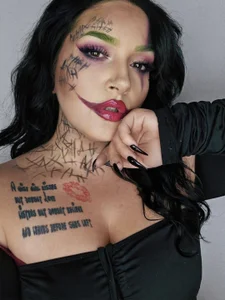 Jinyxx3 Joker cosplay 🃏💜 Foto 3